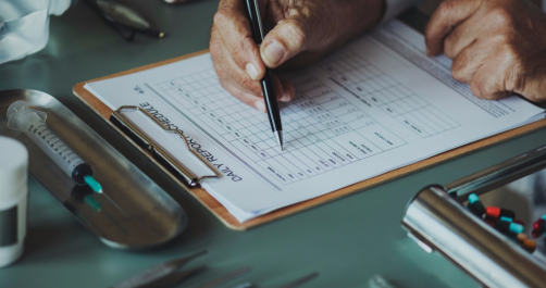 Bolsas de Empleo | Demoledor comunicado del Colegio de Médicos sobre el Anexo II